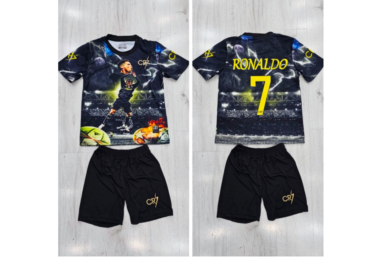 8307 Детски футболен комплек Ronaldo CR7 